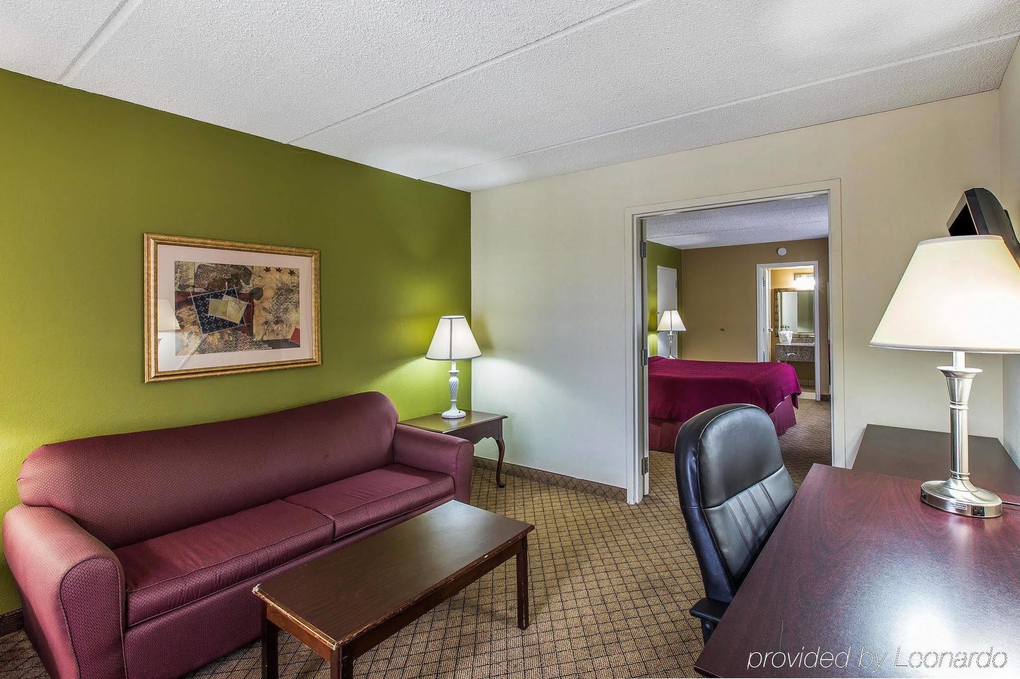Quality Inn & Suites Vidalia Exterior photo